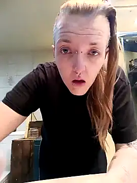 Snapshot of Astrid-Gilbert chatting on 02/17/25, 12:38 Astrid-Gilbert online show from 02/17/25, 12:38