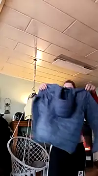 Snapshot of Astrid-Gilbert chatting on 02/20/25, 10:59 Astrid-Gilbert online show from 02/20/25, 10:59