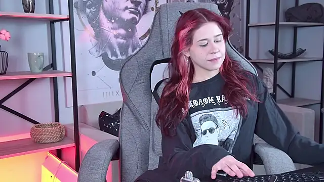 Snapshot of MisaPage chatting on 11/28/25, 12:02 MisaPage online show from 11/28/25, 12:02