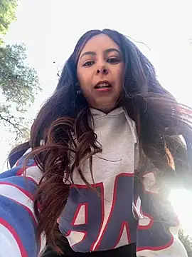 Snapshot of Mar_marz chatting on 02/26/25, 09:42 Mar marz online show from 02/26/25, 09:42