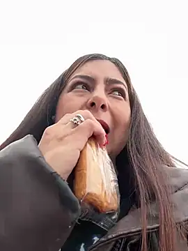 Snapshot of Mar_marz chatting on 03/03/25, 09:11 Mar marz online show from 03/03/25, 09:11