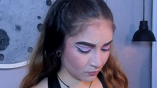 Snapshot of Shanntal_ chatting on 11/12/25, 07:24 Shanntal online show from 11/12/25, 07:24