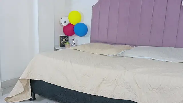 Shanntal  online show from 06/30/26, 07:59