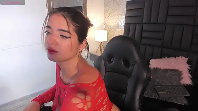 Snapshot of Hanna_Vasquez chatting on 02/18/25, 09:09 Hanna Vasquez online show from 02/18/25, 09:09