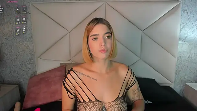 Hanna Vasquez online show from 07/28/26, 08:01