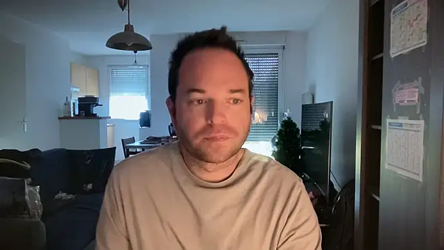 Snapshot of Funnyjul31 chatting on 11/27/25, 10:39 Funnyjul31 online show from 11/27/25, 10:39
