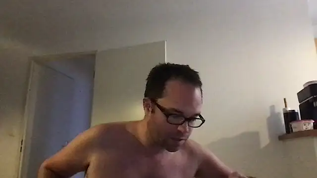 Snapshot of Funnyjul31 chatting on 02/10/26, 04:33 Funnyjul31 online show from 02/10/26, 04:33