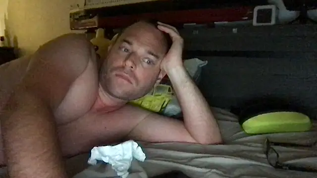 Snapshot of Funnyjul31 chatting on 05/22/26, 08:47 Funnyjul31 online show from 05/22/26, 08:47