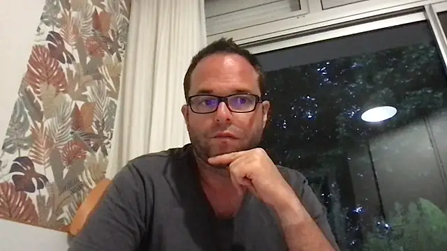 Snapshot of Funnyjul31 chatting on 06/03/26, 08:03 Funnyjul31 online show from 06/03/26, 08:03