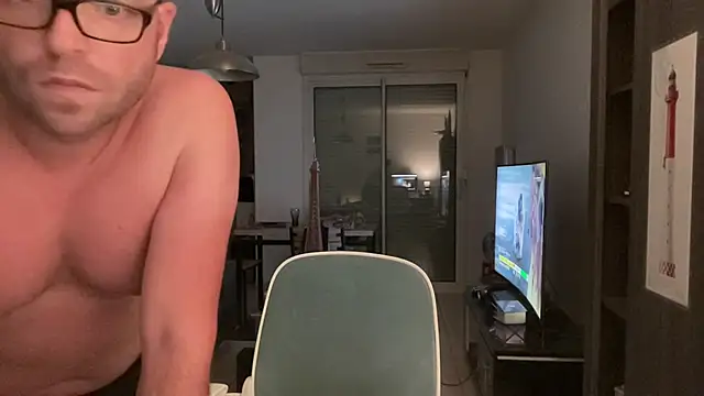 Funnyjul31 online show from 07/04/26, 05:08