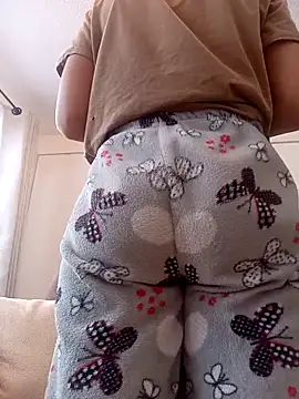 Snapshot of bri_ali chatting on 02/24/25, 10:47 bri ali online show from 02/24/25, 10:47