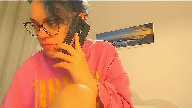 Snapshot of Ju-Hot chatting on 01/12/26, 05:51 Ju-Hot online show from 01/12/26, 05:51