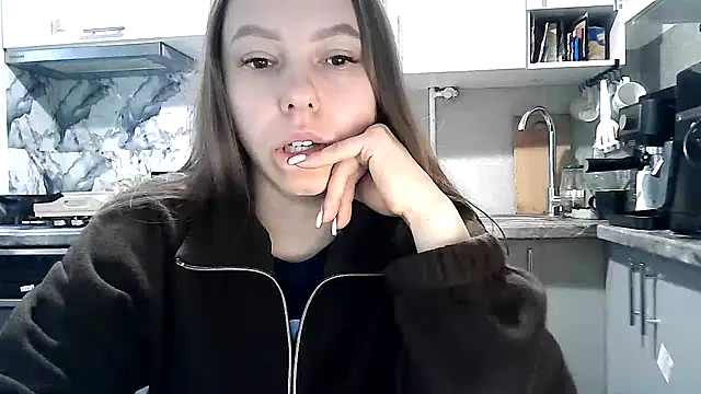 Snapshot of Misssweet_s chatting on 10/17/25, 06:16 Misssweet s online show from 10/17/25, 06:16