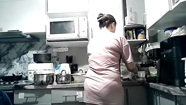 Snapshot of Misssweet_s chatting on 10/21/25, 06:19 Misssweet s online show from 10/21/25, 06:19