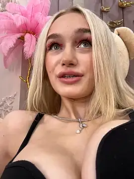 KristinaDane online show from 02/11/25, 03:18