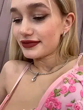 KristinaDane online show from 03/07/25, 09:51