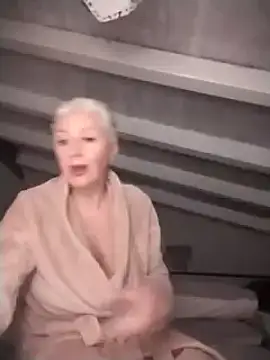 divinaerotica online show from 03/17/25, 06:00