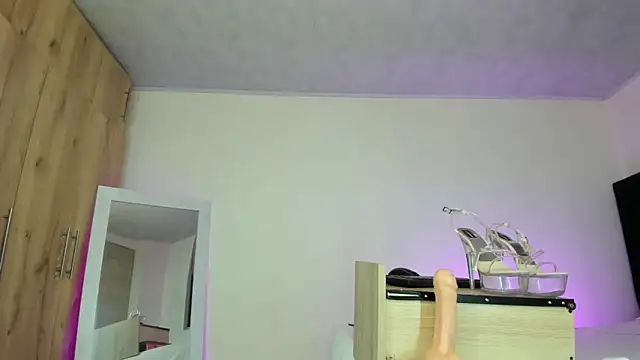 Snapshot of Bigcock_genesis_party chatting on 12/19/25, 11:23 Bigcock genesis party online show from 12/19/25, 11:23