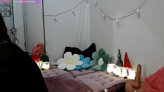 Snapshot of MrsJess chatting on 12/17/25, 08:15 MrsJess online show from 12/17/25, 08:15