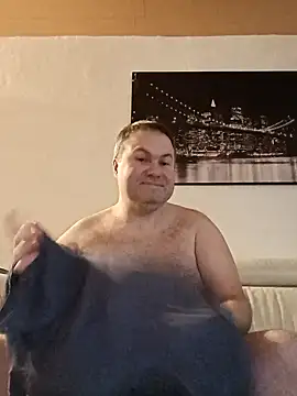 Snapshot of Pourleplasirs chatting on 01/31/25, 01:54 Pourleplasirs online show from 01/31/25, 01:54