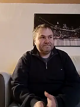 Snapshot of Pourleplasirs chatting on 03/02/25, 01:04 Pourleplasirs online show from 03/02/25, 01:04