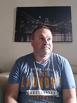 Pourleplasirs online show from 11/17/25, 02:01