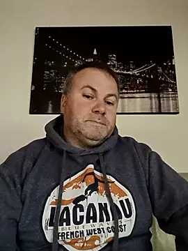 Pourleplasirs online show from 11/22/25, 09:36