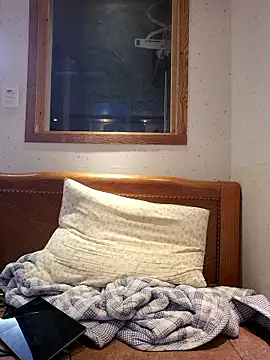 Snapshot of Tyyyggjju chatting on 11/30/25, 09:52 Tyyyggjju online show from 11/30/25, 09:52