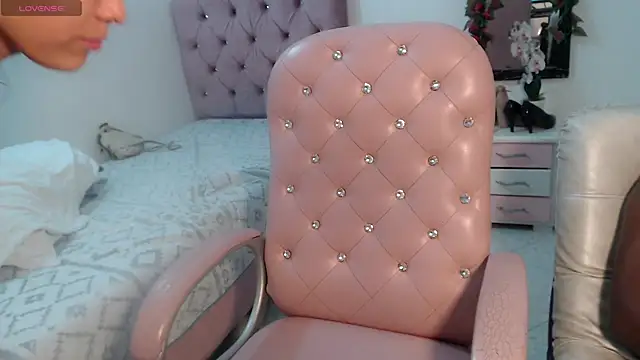 lilo stich69  online show from 03/10/25, 10:02