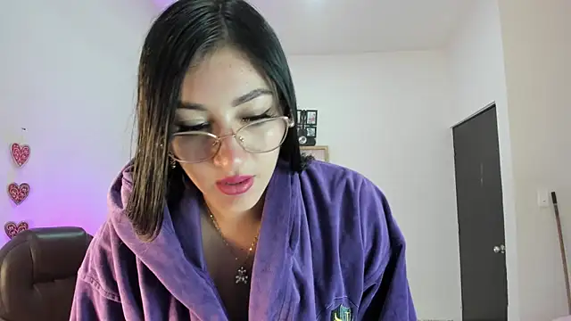 Emy rosse   online show from 03/05/25, 02:56