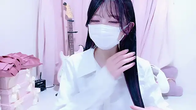 Megu-mimi online show from 10/20/25, 02:17