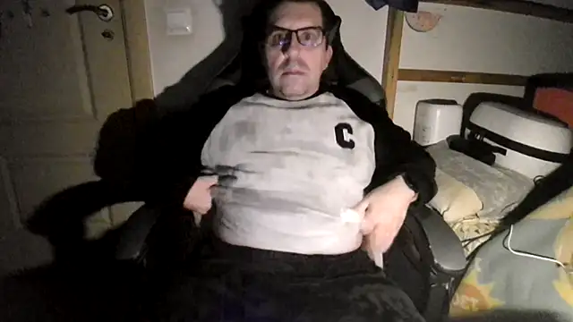 Snapshot of Usame_como_quieras chatting on 01/28/25, 07:53 Usame como quieras online show from 01/28/25, 07:53