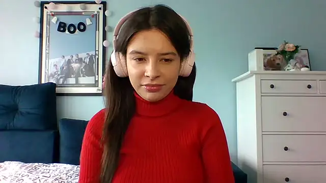 Snapshot of LariceSexy chatting on 09/18/25, 02:08 LariceSexy online show from 09/18/25, 02:08