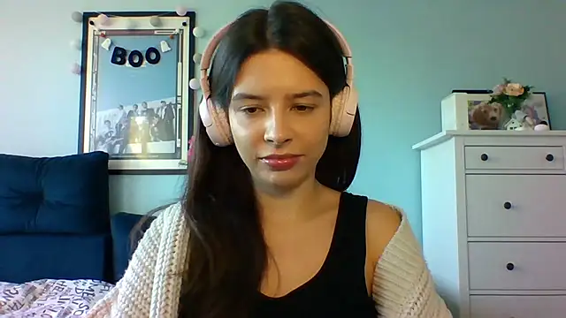 Snapshot of LariceSexy chatting on 09/25/25, 02:10 LariceSexy online show from 09/25/25, 02:10