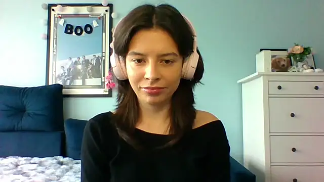 Snapshot of LariceSexy chatting on 10/06/25, 12:13 LariceSexy online show from 10/06/25, 12:13