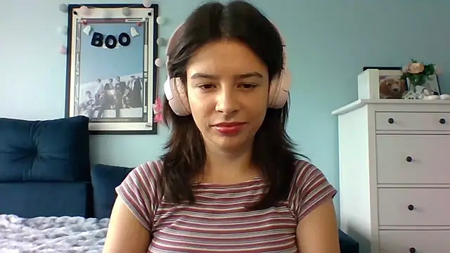 Snapshot of LariceSexy chatting on 10/07/25, 12:13 LariceSexy online show from 10/07/25, 12:13
