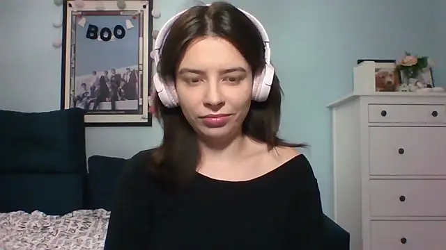 Snapshot of LariceSexy chatting on 10/12/25, 06:07 LariceSexy online show from 10/12/25, 06:07