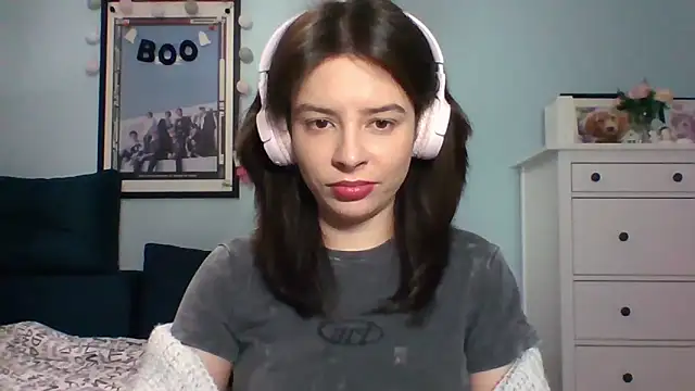 Snapshot of LariceSexy chatting on 10/21/25, 06:08 LariceSexy online show from 10/21/25, 06:08