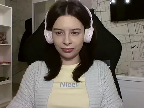 Snapshot of LariceSexy chatting on 11/20/25, 07:13 LariceSexy online show from 11/20/25, 07:13