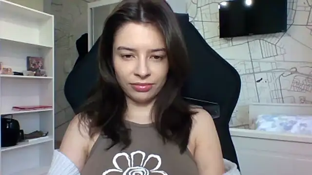 Snapshot of LariceSexy chatting on 11/25/25, 01:22 LariceSexy online show from 11/25/25, 01:22