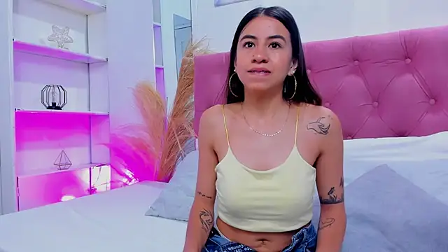 Ariana greenblat online show from 01/28/25, 10:56
