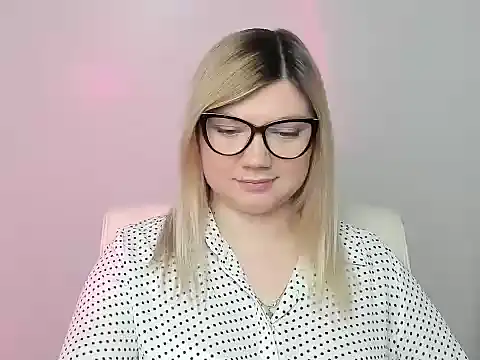 Lola moree online show from 10/19/25, 11:44