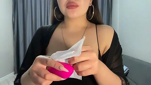 Snapshot of anora_sunny chatting on 03/02/25, 09:54 anora sunny online show from 03/02/25, 09:54