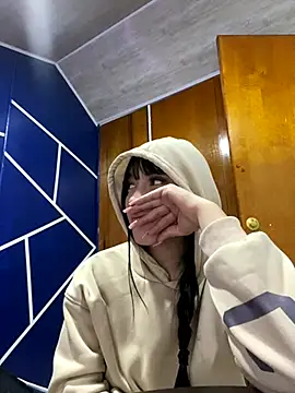 Melody rousse  online show from 11/25/25, 08:31