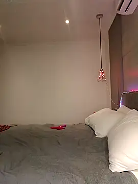 ZinaFreak online show from 03/04/25, 04:09