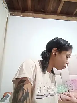 Zaira Rose  online show from 06/17/26, 11:27