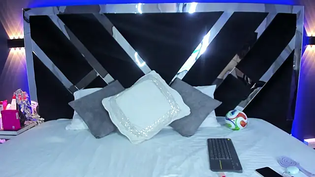 CandyLuxury   online show from 07/18/26, 01:59