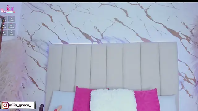 Mia greco  online show from 09/28/25, 04:29