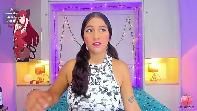 Snapshot of CandyyMaria chatting on 11/11/25, 07:36 CandyyMaria online show from 11/11/25, 07:36