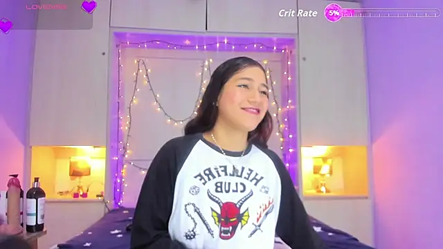 Snapshot of CandyyMaria chatting on 11/21/25, 03:11 CandyyMaria online show from 11/21/25, 03:11